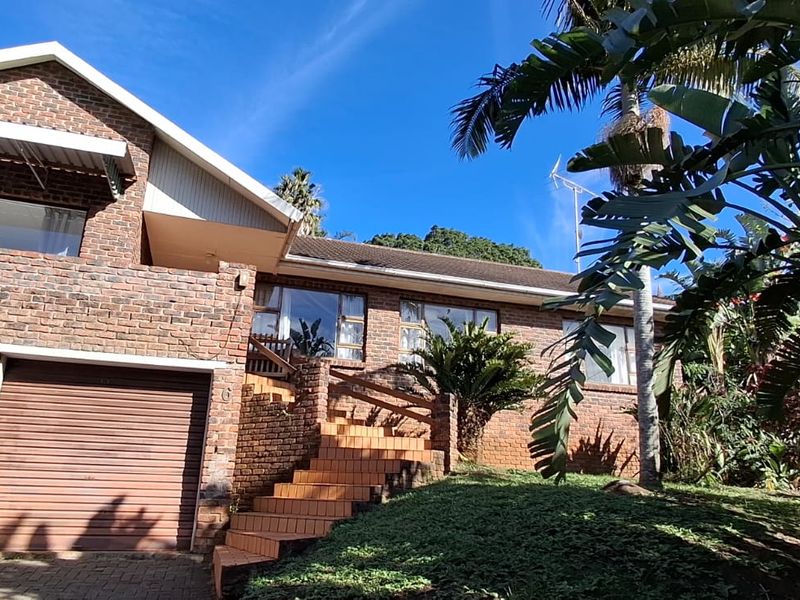 Spacious 4 Bedroom Family Home in Gonubie