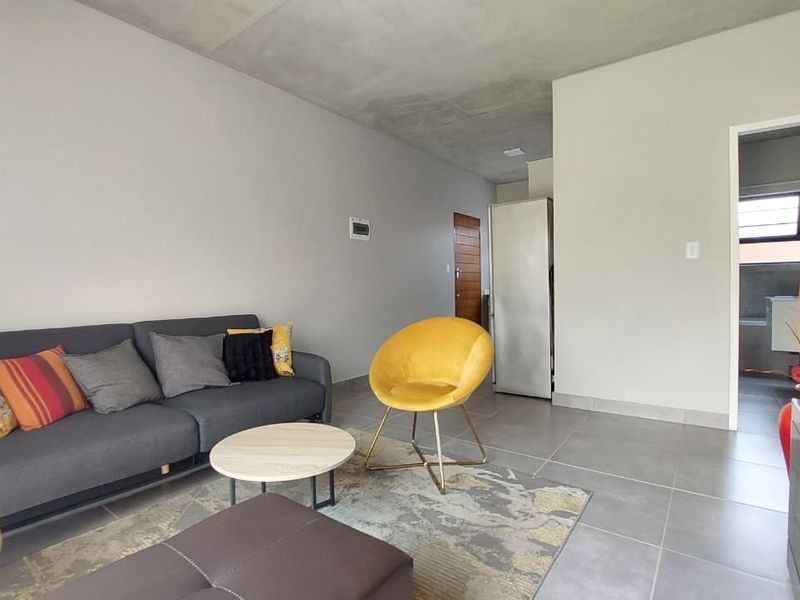 LAST REMAINING 45 SQM GROUND FLOOR UNITS – Brand-New 2-Bedroom Apartments from R830,000 | 12-Month L - Photo 5