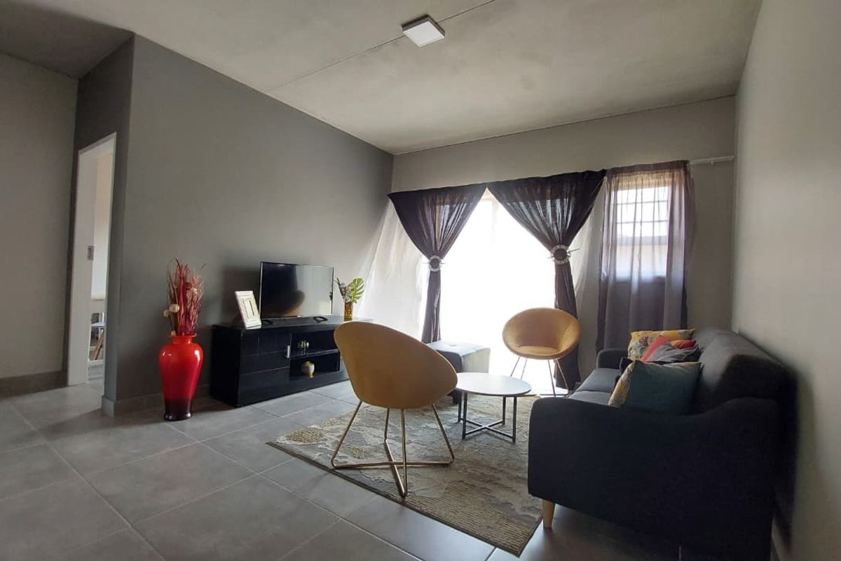 LAST REMAINING 45 SQM GROUND FLOOR UNITS – Brand-New 2-Bedroom Apartments from R830,000 | 12-Month L - Photo 2