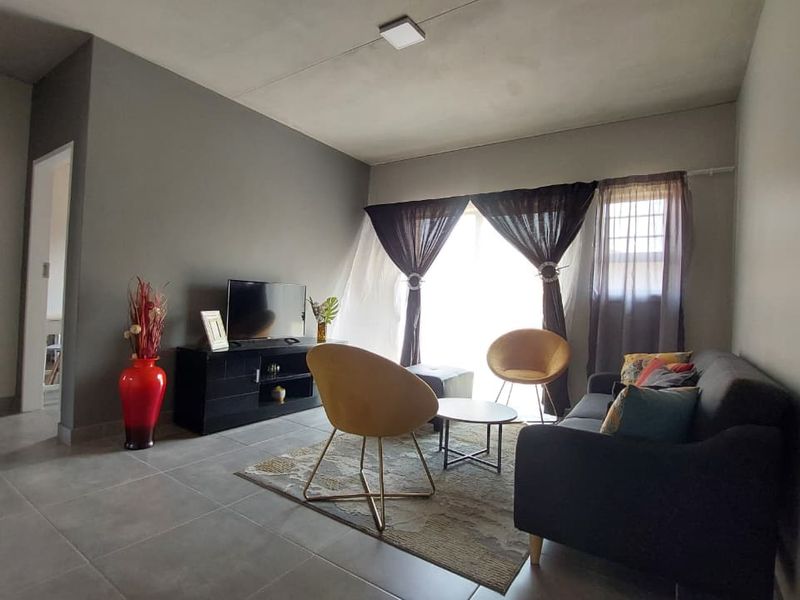 LAST REMAINING 45 SQM GROUND FLOOR UNITS – Brand-New 2-Bedroom Apartments from R830,000 | 12-Month L - Photo 2