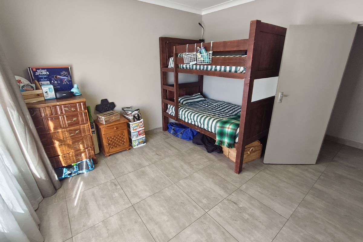 Beautifully renovated. Secure. Move-in ready - Photo 5