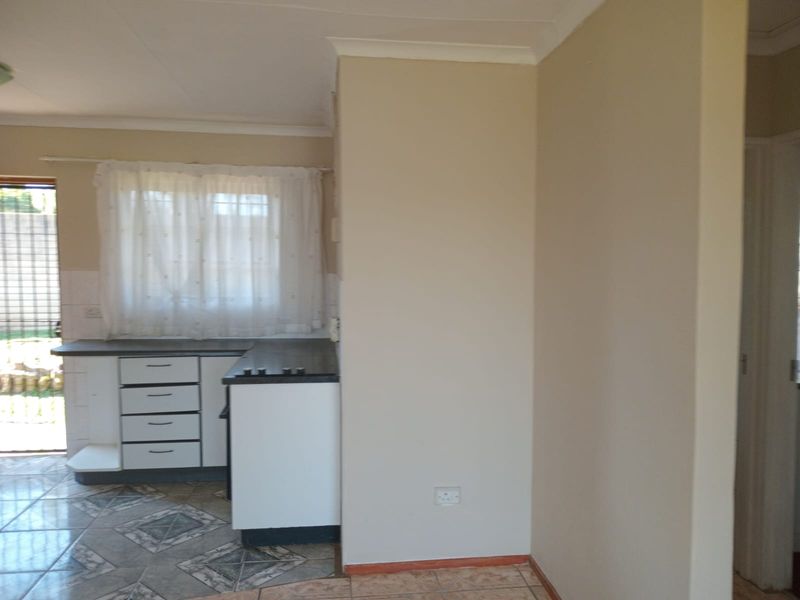 Cleland  - Simplex To Let - Photo 3