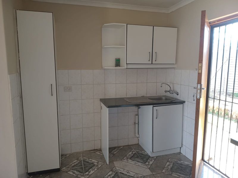 Cleland  - Simplex To Let - Photo 8