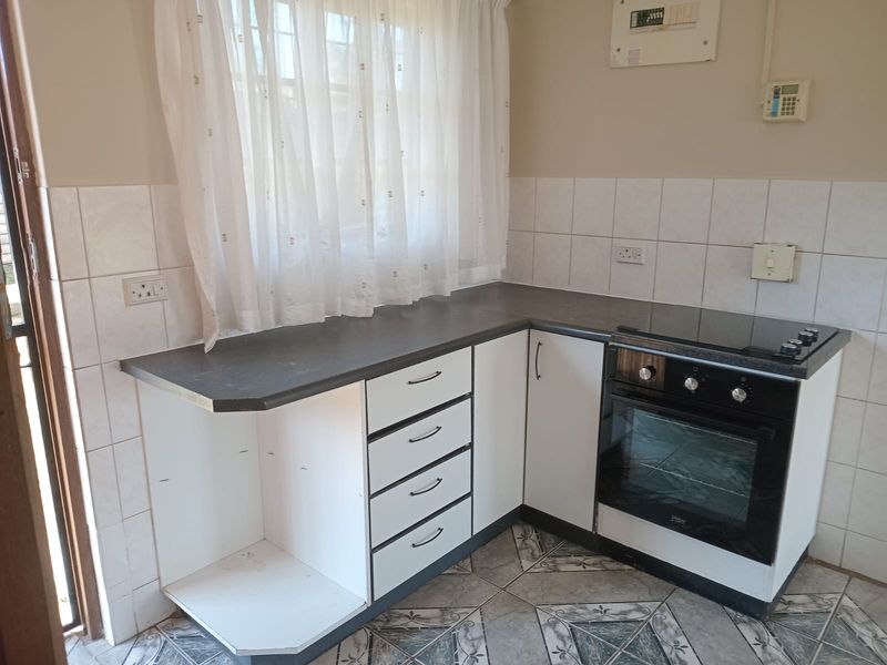 Cleland  - Simplex To Let - Photo 5