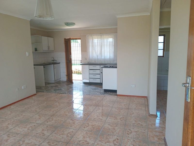 Cleland  - Simplex To Let - Photo 4