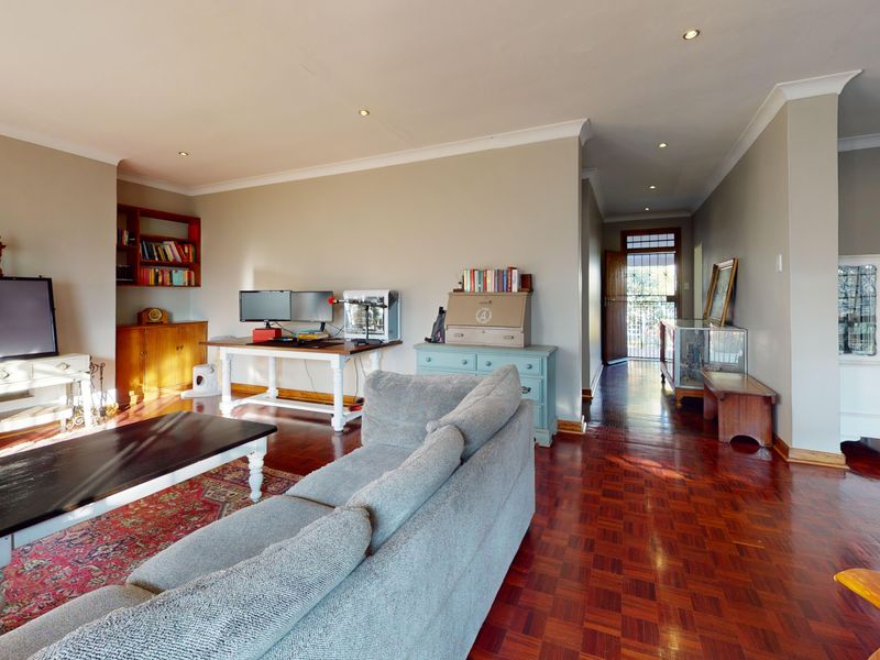 Large 3 Bedroom 2.5 Bathroom Townhouse- Klippoortjie - Photo 3