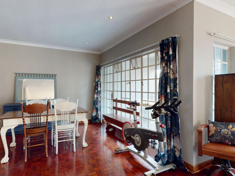 Large 3 Bedroom 2.5 Bathroom Townhouse- Klippoortjie - Photo 7