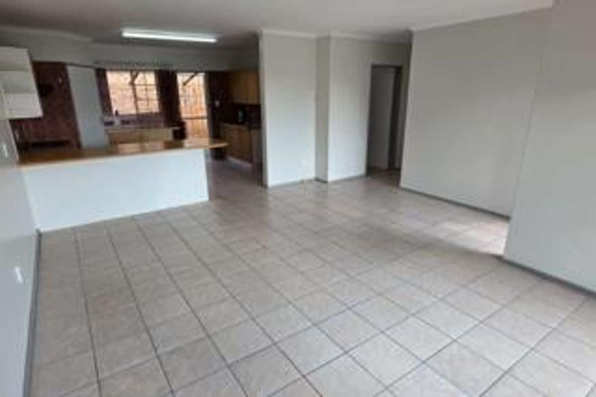 Move in Ready House in Full Title Complex - Photo 2