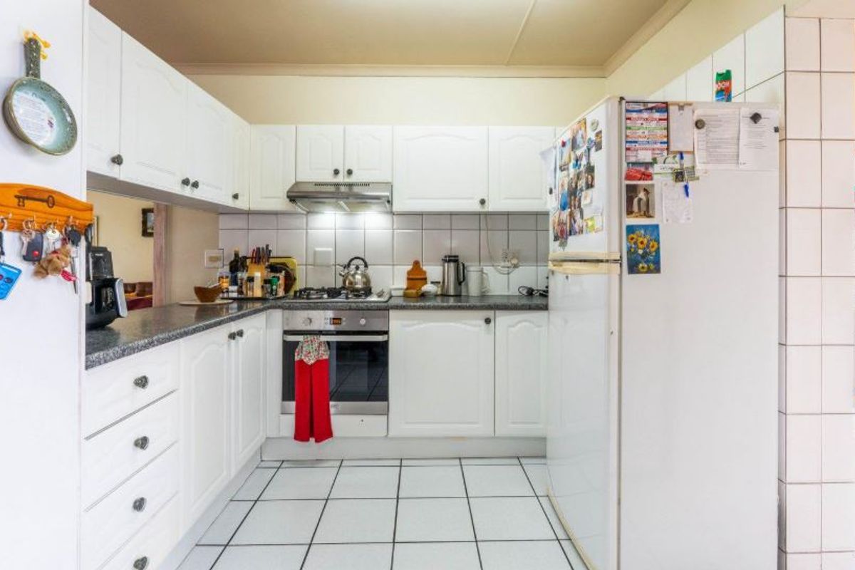 Comfortable Retirement Living in Central Hartenbos - Photo 5