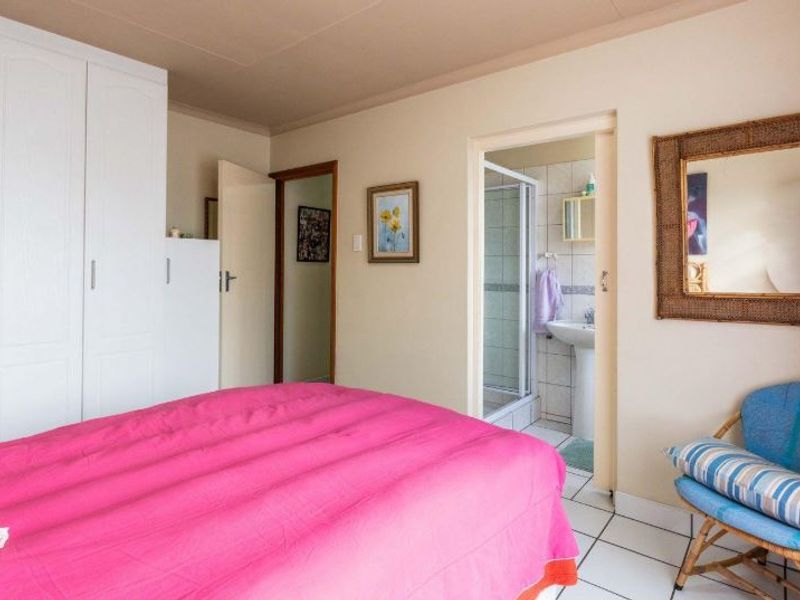 Comfortable Retirement Living in Central Hartenbos - Photo 8