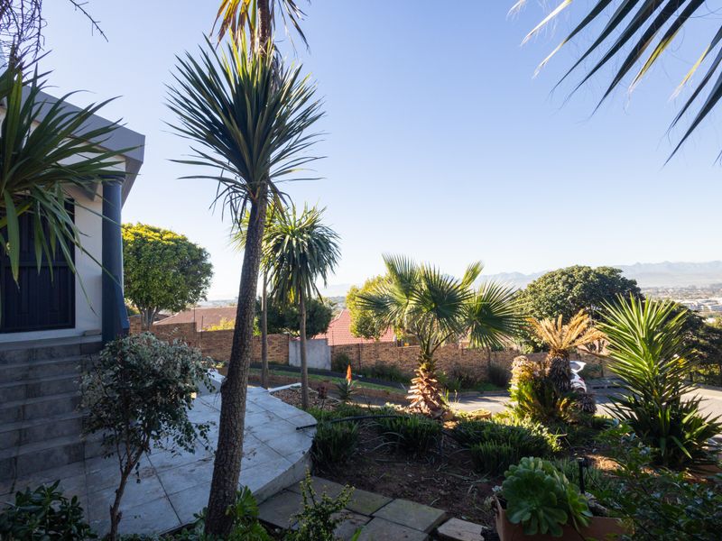 Spacious Family Home for Sale in Hoheizen - Photo 9