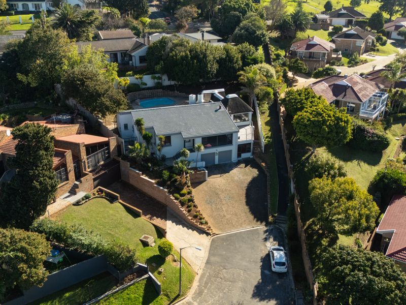 Spacious Family Home for Sale in Hoheizen - Photo 8