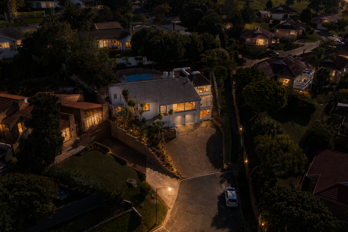 Spacious Family Home for Sale in Hoheizen - Photo 2