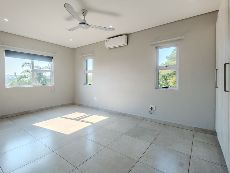 Modern Living with Exceptional Convenience - Photo 9
