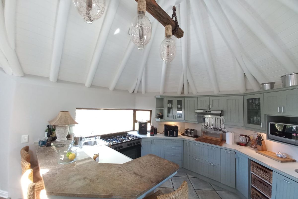 Spacious Family Home Designed For Comfortable Long Term Living - Photo 4