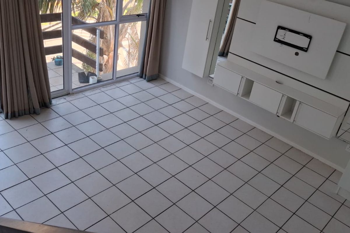 3 Bedroom Flat situated in Southernwood East London - Photo 5
