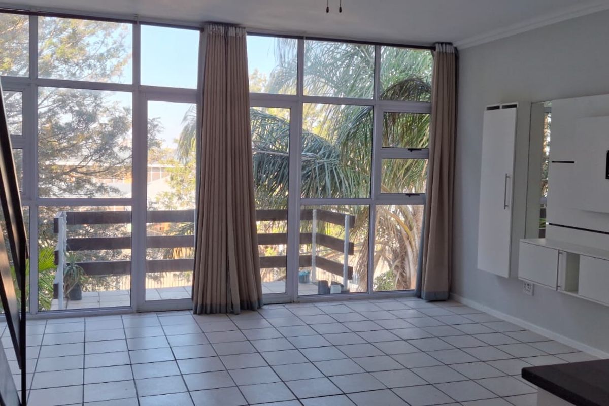 3 Bedroom Flat situated in Southernwood East London - Photo 3