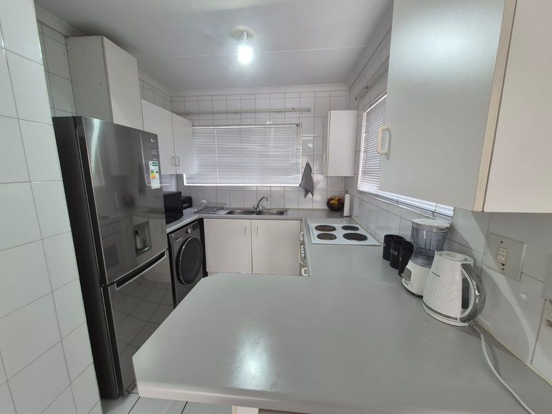 Horizon Views, Unmatched Apartment Space. - Photo 5