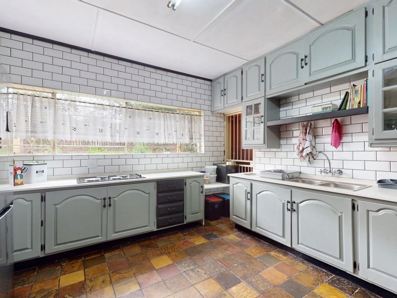 Family Living at Its Finest  – Starting to Bid from R1 335 000 - Photo 10