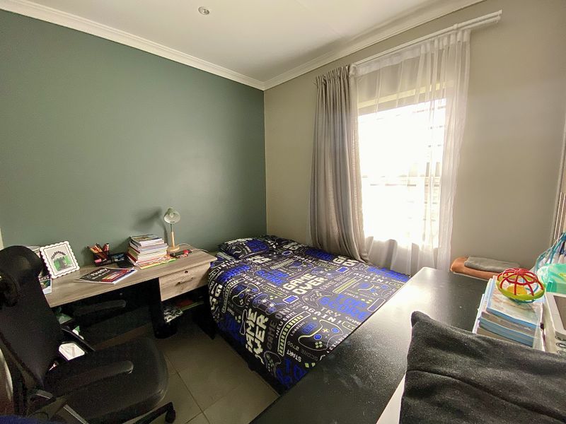 Modern 3-Bedroom Family Home in Secure Capital View Estate, Lotus Gardens - Photo 5