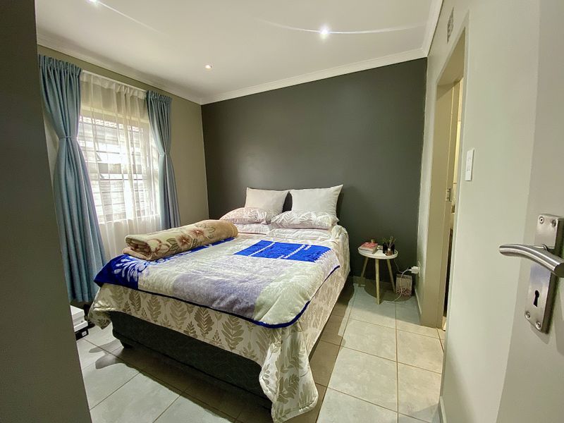 Modern 3-Bedroom Family Home in Secure Capital View Estate, Lotus Gardens - Photo 9