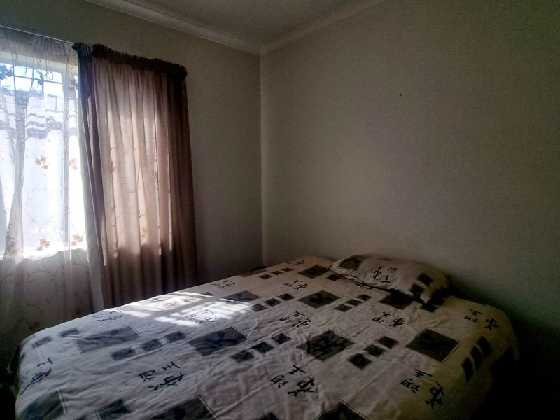 3 Bedroom House for Sale in Erasmuskloof - Photo 10