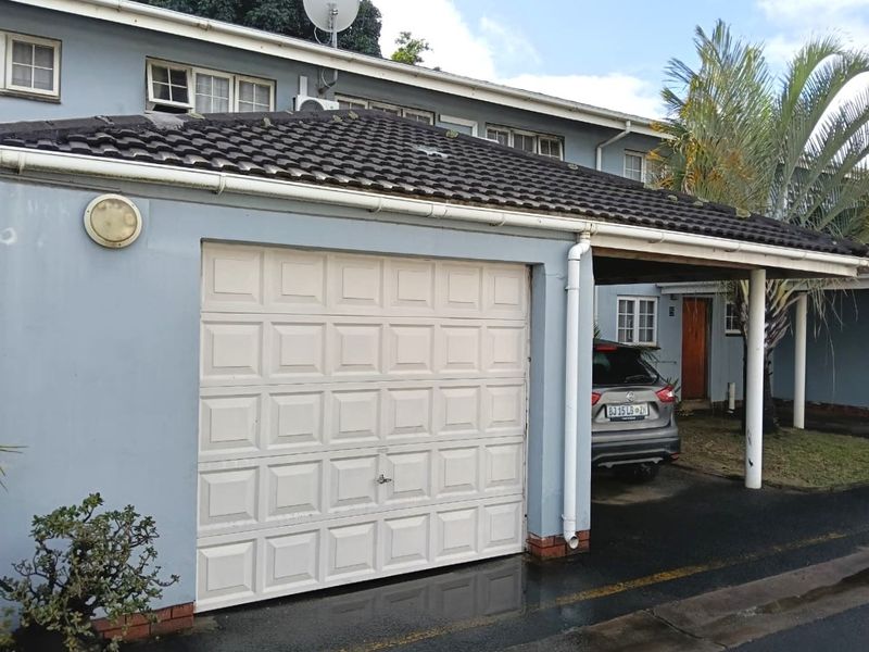 Perfectly Positioned: Neat and Comfortable One-Bedroom Living in Meerensee - Photo 1