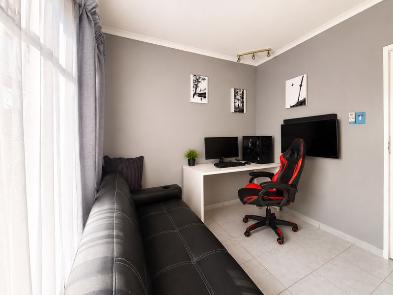 Value-Packed Family Home!! - Photo 10