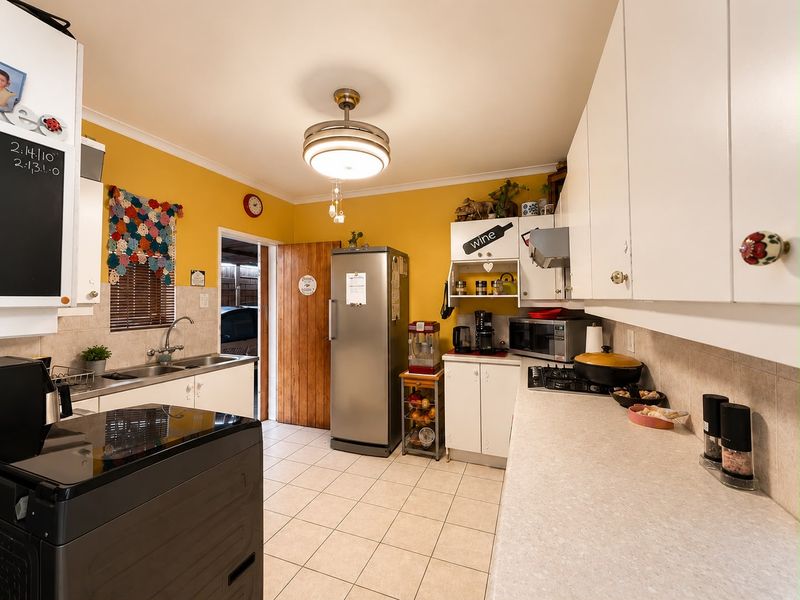 Value-Packed Family Home!! - Photo 6