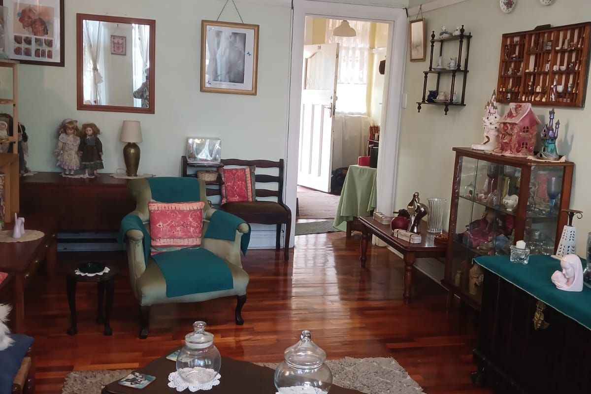 1.5 Bedroom Apartment - Photo 2