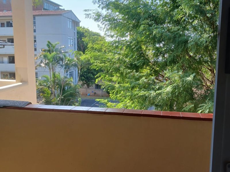 1.5 Bedroom Apartment - Photo 3