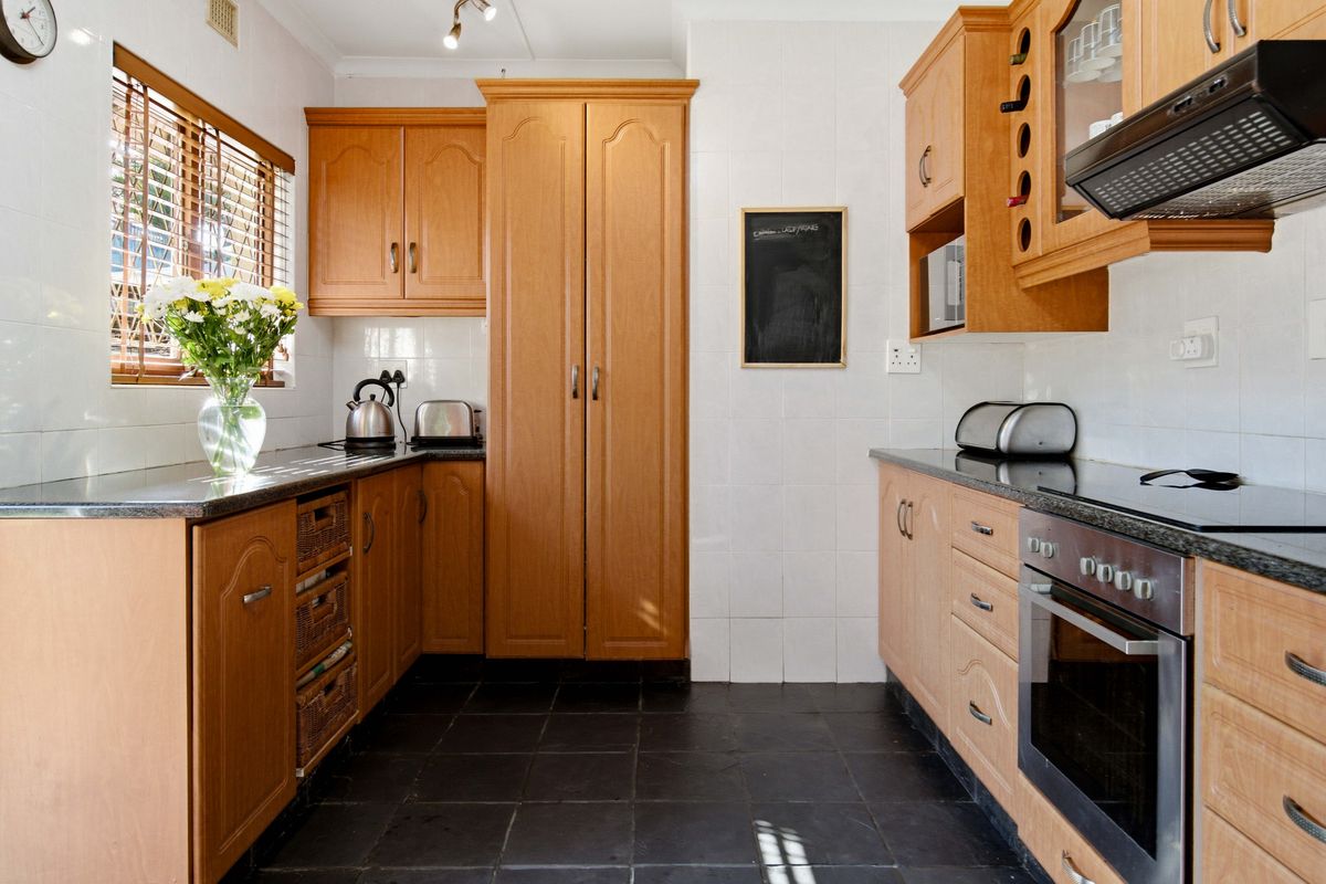 A Home Filled with Memories, Ready for New Beginnings - Photo 5