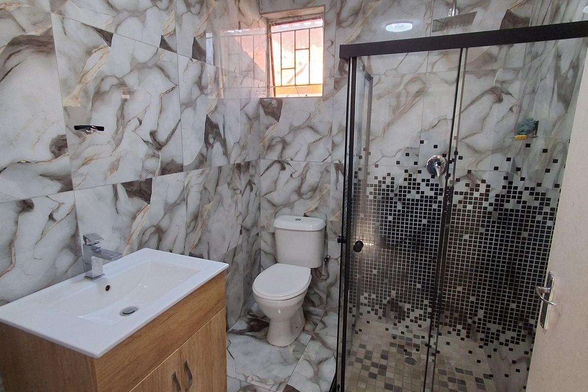1-Bedroom Flat to Rent in Dunnottar - Photo 4