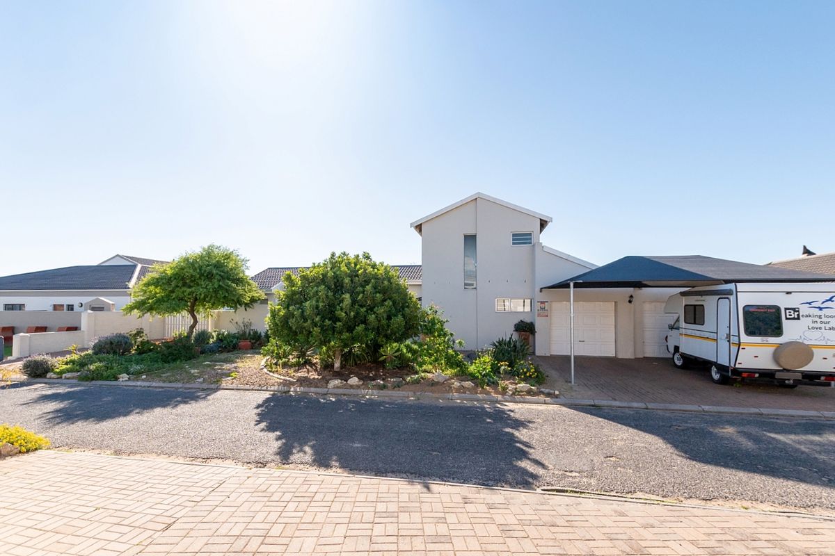3 Bedroom house - Photo 2
