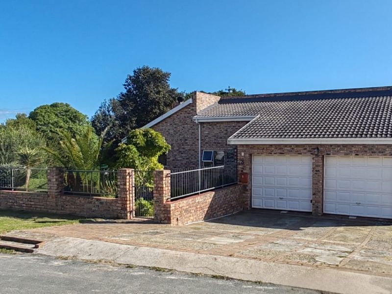 House For Sale In Gansbaai - Photo 4