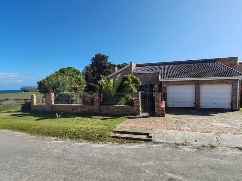House For Sale In Gansbaai - Photo 3