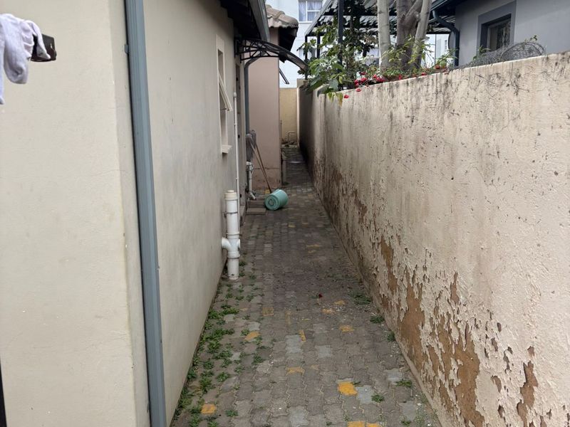 Freehold For Sale In Midrand - Photo 3