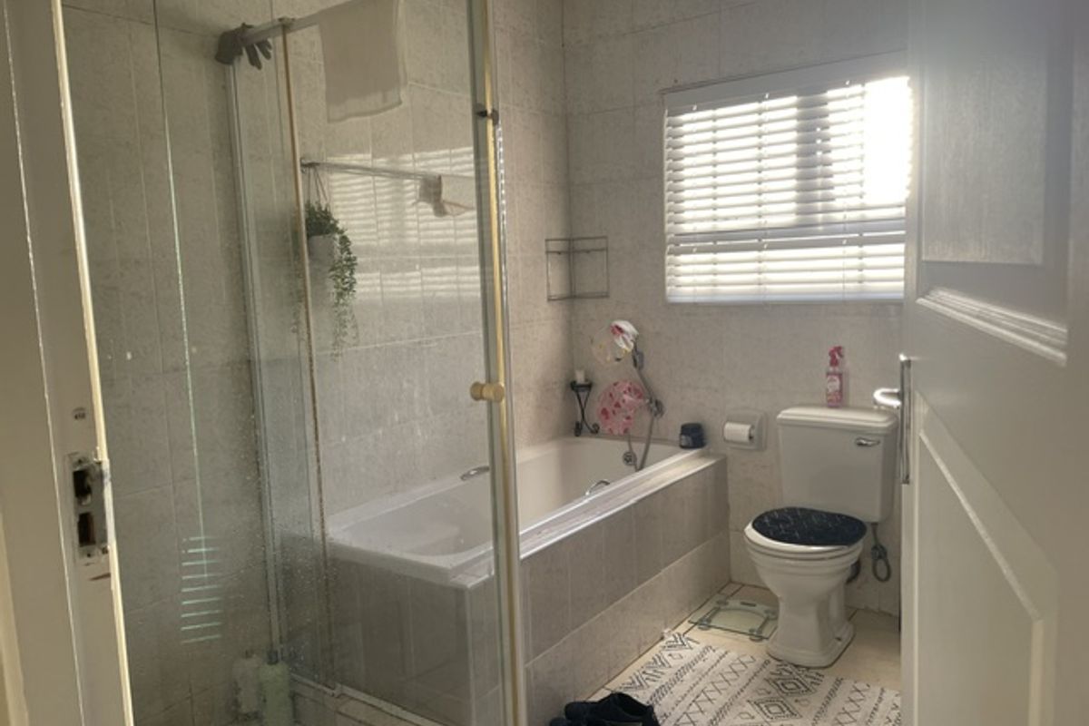 Beautiful Two Bedroom Cottage in Westville North - Photo 2