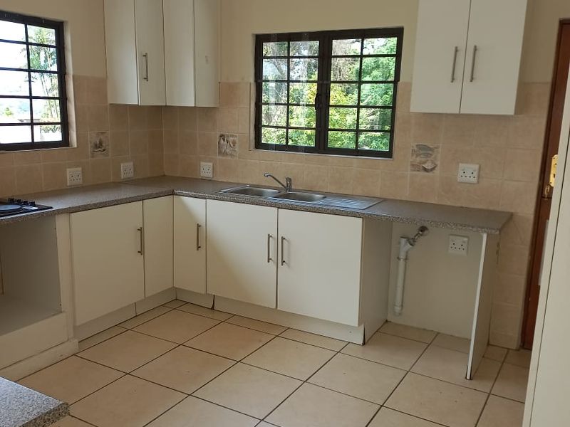 Beautiful Two Bedroom Cottage in Westville North - Photo 6