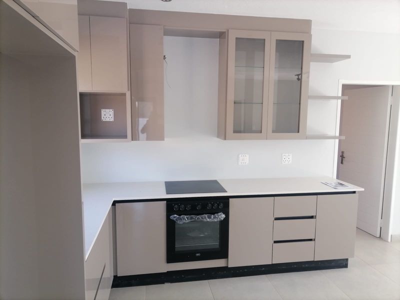 MODERN HOUSE WITH THREE BEDROOM AND THREE BATHROOM WITH SERVANT QUATERS IN DU VIN ESTATE AT RASLOUW - Photo 8