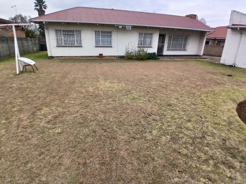 Nice and Neat 3 Bedrroom House - Photo 1