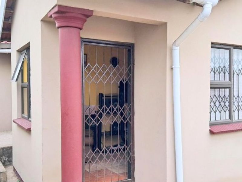 3 Bedroom House for Sale in Haven Hills - Photo 4