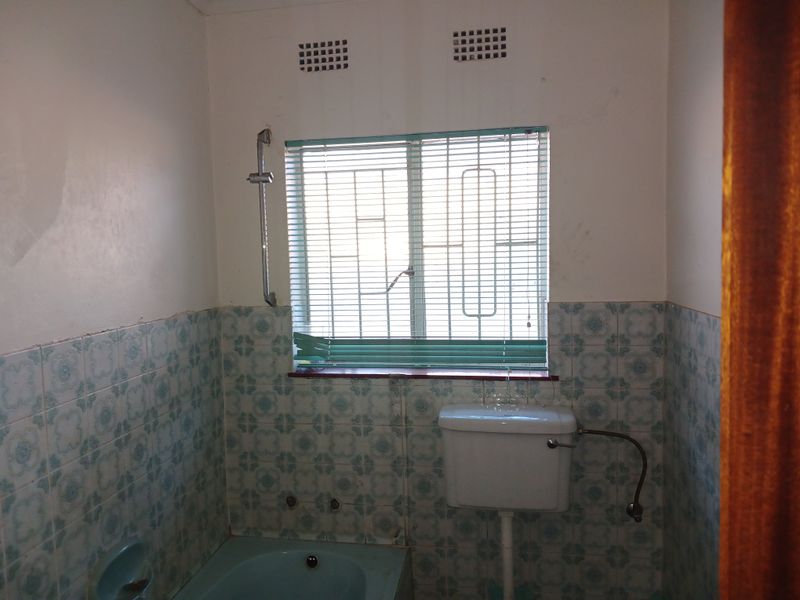 Fanstatic 4 bedrooms family home in a gated community. - Photo 10