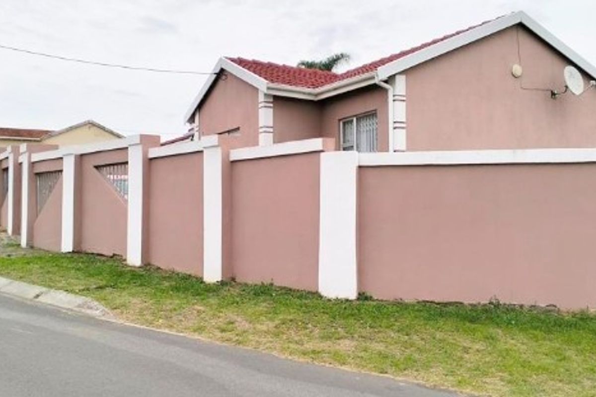 🌿🏡 Your Perfect Family Home Awaits in Haven Hills! 🏡🌿 - Photo 3