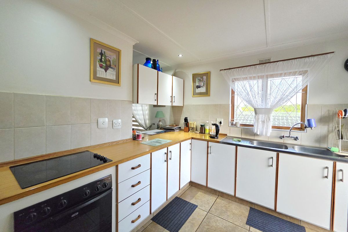 Neat and Secure 2-Bedroom Unit in a Well-Maintained Complex - Photo 2