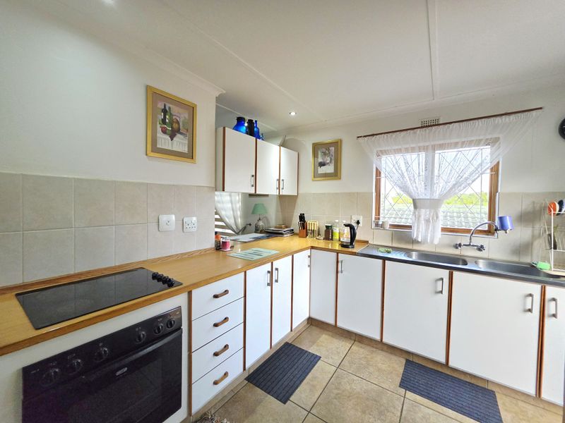 Neat and Secure 2-Bedroom Unit in a Well-Maintained Complex - Photo 2