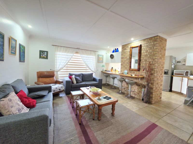 Neat and Secure 2-Bedroom Unit in a Well-Maintained Complex - Photo 7