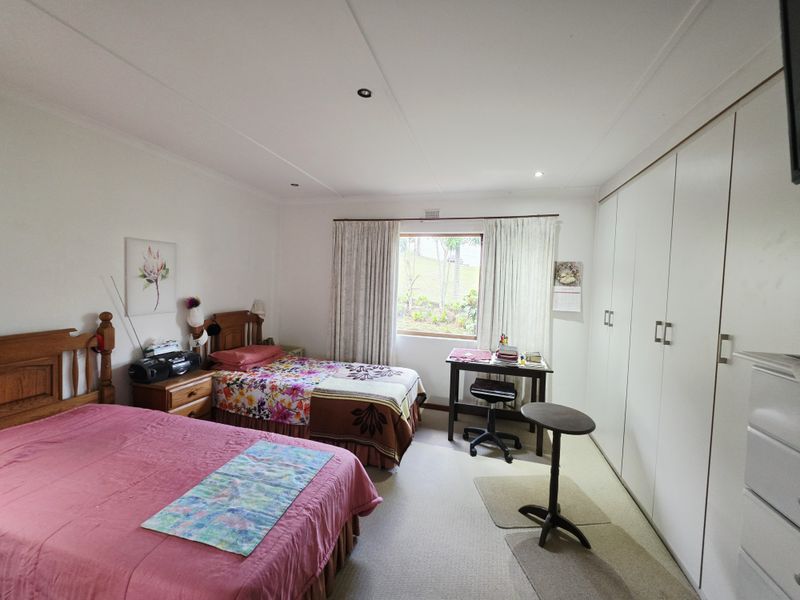 Neat and Secure 2-Bedroom Unit in a Well-Maintained Complex - Photo 8