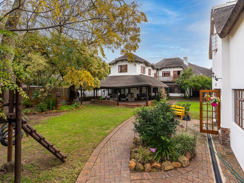 Full of Character in Historic The Mead – Two Dwellings, Endless Possibilities - Photo 4