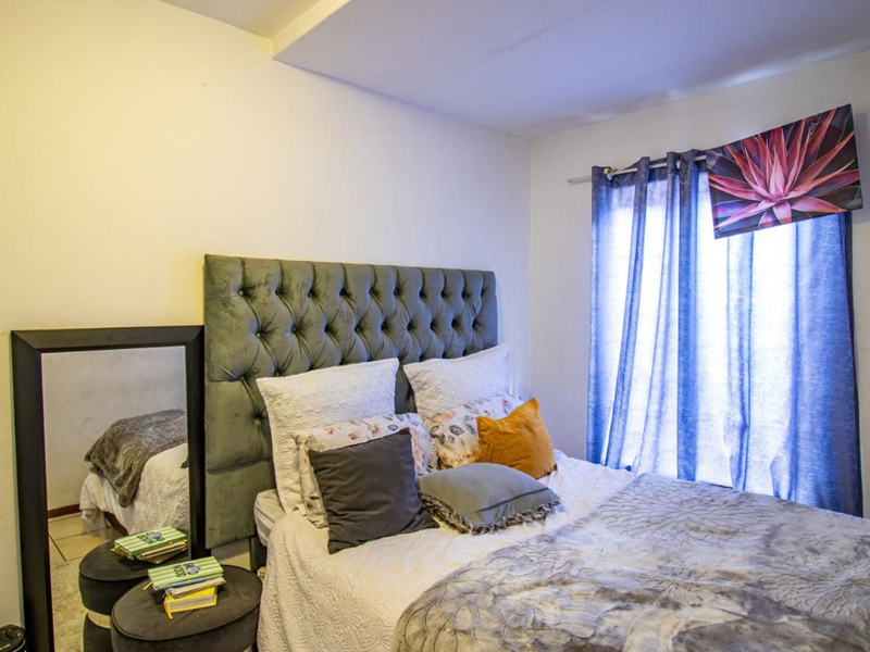 Modern 2-Bedroom Apartment at Villeroy Court - Photo 5